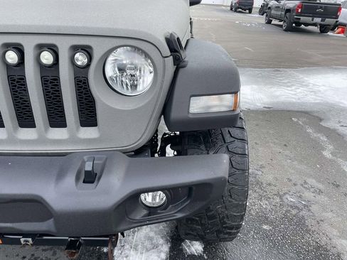 Used 2018 Jeep Wrangler Unlimited Sport S image 13