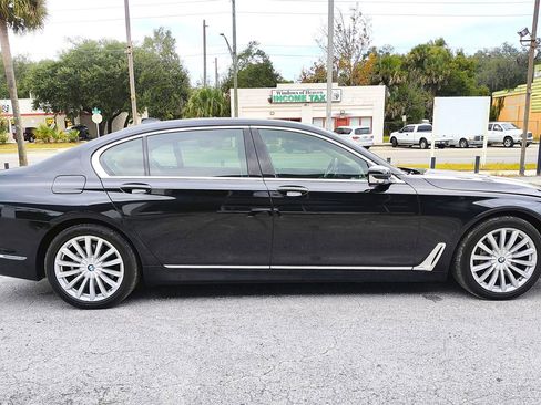 Used 2016 BMW 740i 740i Sedan 4D image 5