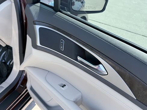 Used 2017 Lincoln MKZ Reserve FWD image 34