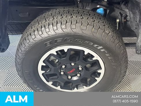 Used 2025 Toyota Tacoma TRD Off-Road AWD/4WD image 20