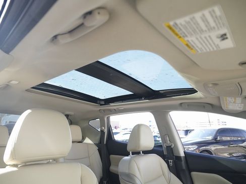 Used 2021 Nissan Murano Platinum w/ Cargo Package image 23