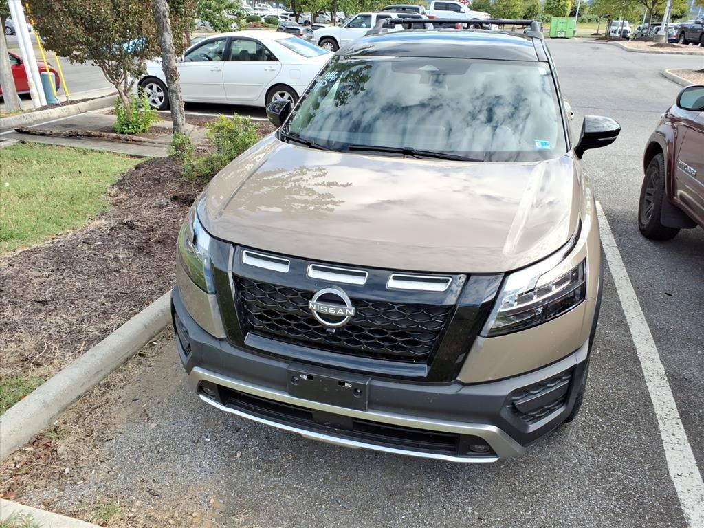 Used 2024 Nissan Pathfinder Rock Creek AWD/4WD image 6