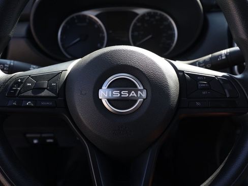 Used 2025 Nissan Versa S image 22