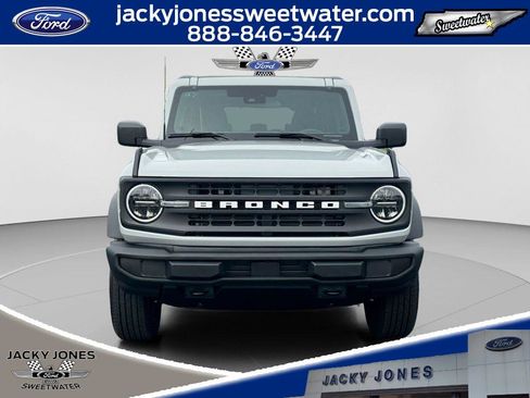 New 2026 Ford Bronco 4-Door AWD/4WD image 8