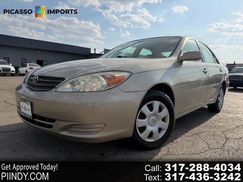 Used 2003 Toyota Camry XLE FWD image 1