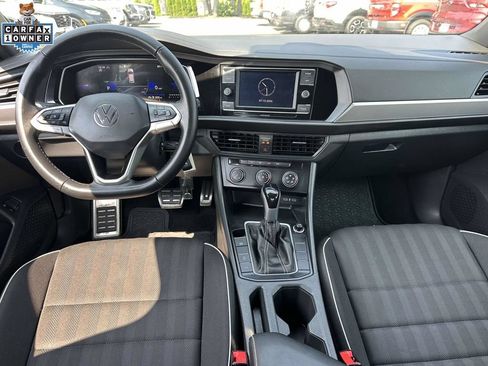 Used 2023 Volkswagen Jetta Sport FWD image 13
