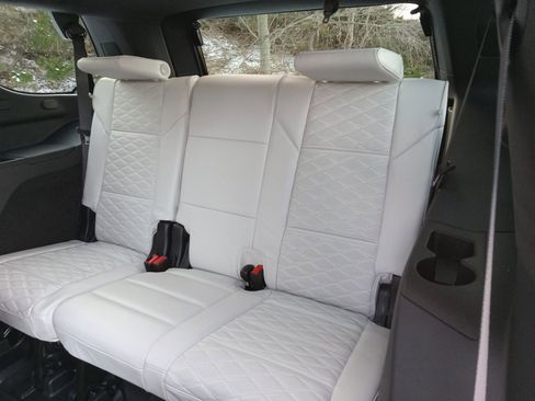 Used 2026 Cadillac Escalade Platinum Sport w/ LPO, ONYX Package image 26