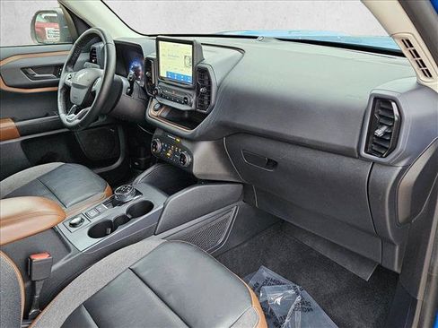Used 2022 Ford Bronco Sport Outer Banks w/ Tech Package AWD/4WD image 22