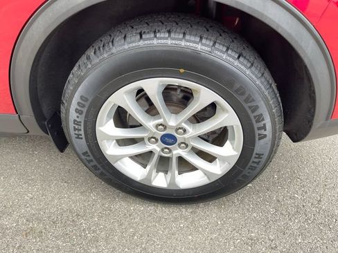 Used 2022 Ford Escape SE w/ Convenience Package FWD image 40