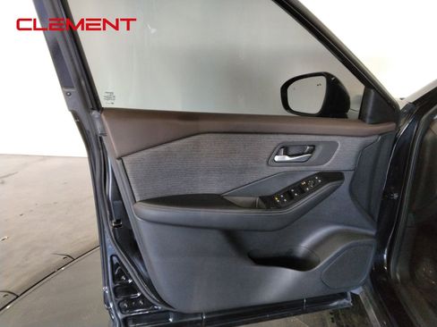 Used 2021 Nissan Rogue SV AWD/4WD image 23