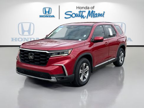 Certified 2023 Honda Pilot EX-L image 3