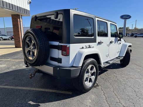Used 2018 Jeep Wrangler Unlimited Sahara w/ Max Tow Package image 5