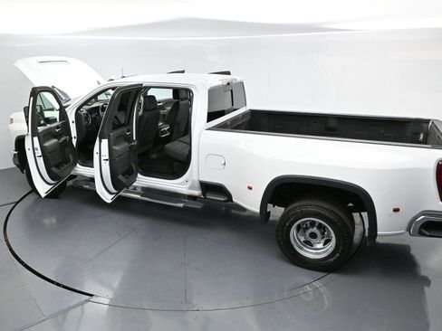 Used 2022 Chevrolet Silverado 3500 LTZ w/ LTZ Convenience Package AWD/4WD image 44