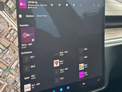 Used 2022 Tesla Model S AWD image 22