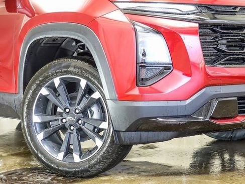 New 2026 Chevrolet Equinox RS w/ LPO, Floor Liner Package FWD image 4