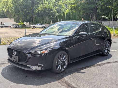 Used 2024 MAZDA MAZDA3 s FWD image 5