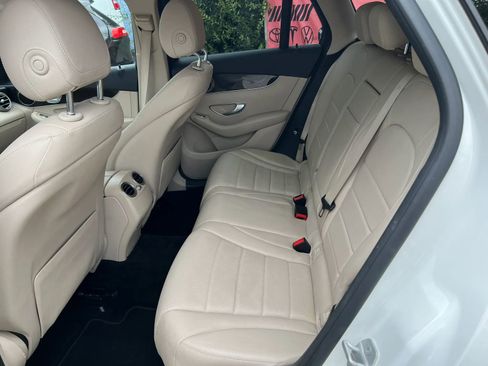 Used 2016 Mercedes-Benz GLC 300 4MATIC image 7