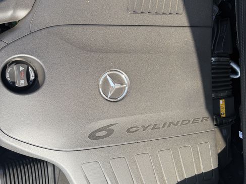 Certified 2026 Mercedes-Benz GLS 450 4MATIC image 34