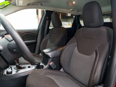 Used 2020 Jeep Cherokee Latitude image 23