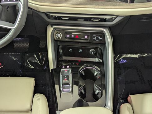 Certified 2025 Audi Q5 Premium w/ Premium Plus AWD/4WD image 15