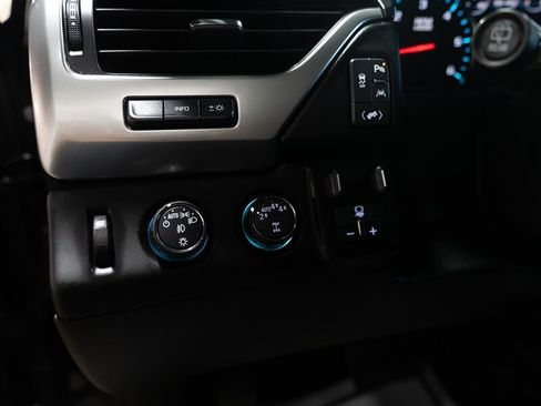 Used 2017 Chevrolet Tahoe Premier AWD/4WD image 32
