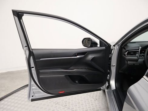 Used 2024 Toyota Camry LE FWD image 16