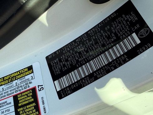 Used 2024 Toyota Camry SE image 31