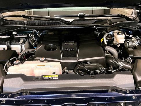 Used 2023 Toyota Tundra Limited AWD/4WD image 10