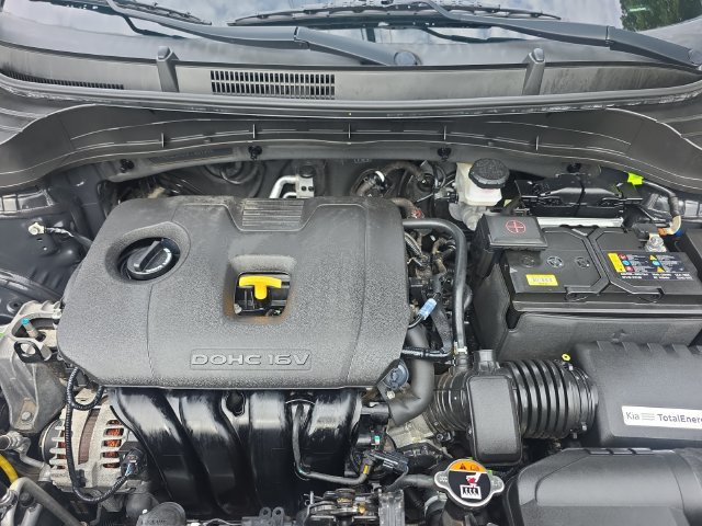 Used 2023 Kia Soul LX w/ LX Technology Package FWD image 24