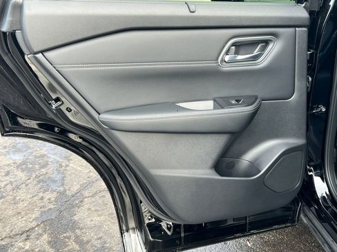 New 2026 Nissan Rogue Platinum w/ Platinum Premium Package image 39