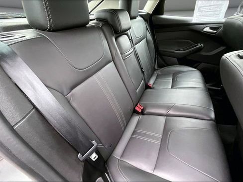 Used 2012 Ford Focus Titanium FWD image 25