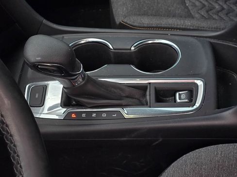 Used 2024 Chevrolet Equinox LT AWD/4WD image 15