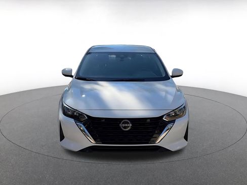 Used 2025 Nissan Sentra S image 4