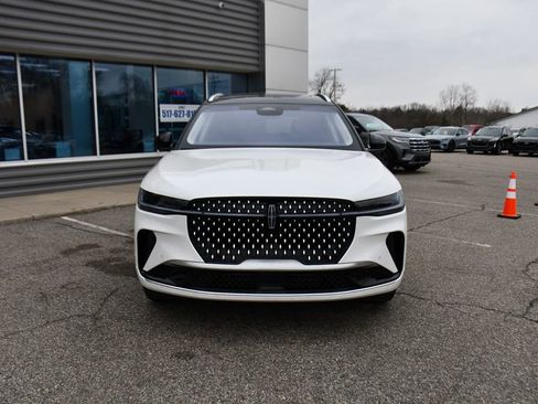 Used 2024 Lincoln Nautilus Reserve w/ Equipment Group 202A image 10