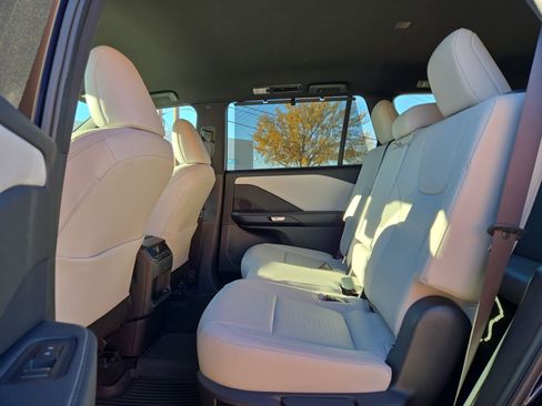 Used 2024 Lexus TX 350 AWD image 13