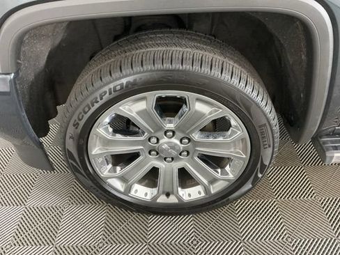 Used 2018 GMC Sierra 1500 Denali w/ Denali Ultimate Package AWD/4WD image 27