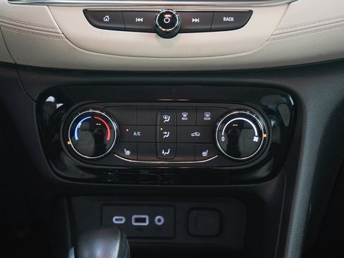 Used 2023 Buick Encore GX Preferred w/ Cold Weather Comfort Package FWD image 18
