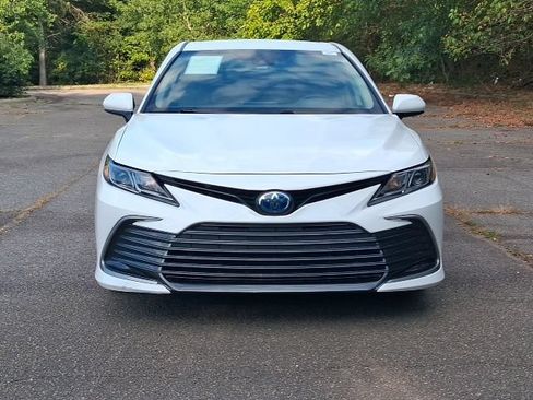 Used 2023 Toyota Camry LE FWD image 8