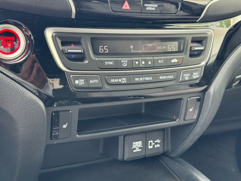 Used 2020 Honda Passport Touring image 26