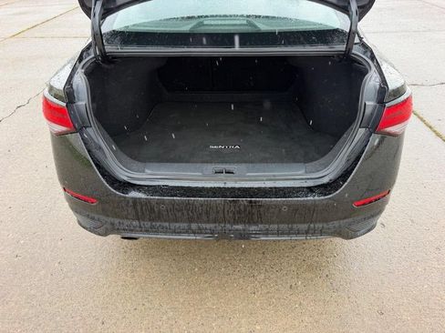 Used 2025 Nissan Sentra SR FWD image 5