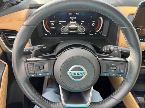 Used 2021 Nissan Rogue Platinum AWD/4WD image 22