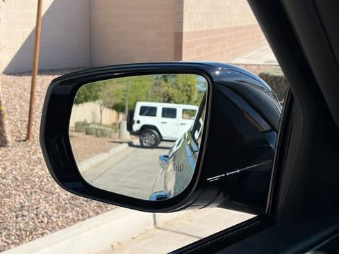 Used 2023 Jeep Grand Cherokee Overland w/ Advanced Protech Group III image 31