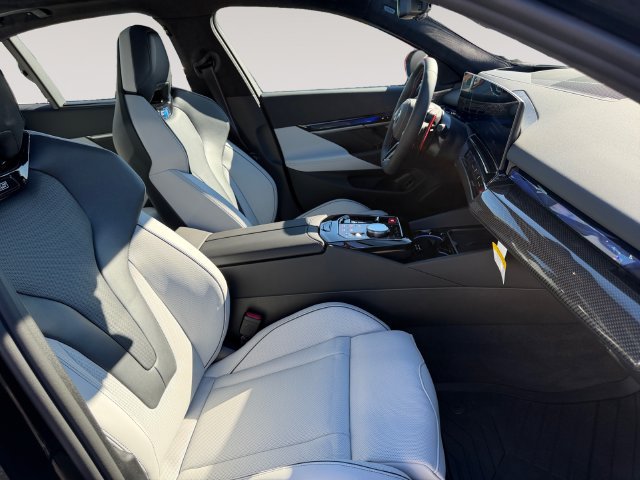 New 2027 BMW M5 w/ Executive Package AWD/4WD image 15