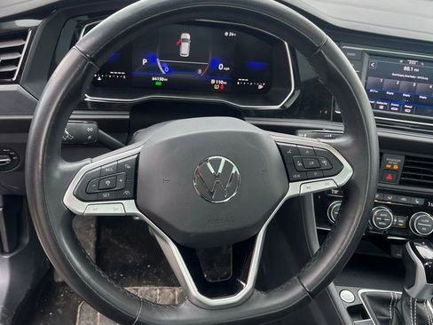 Used 2024 Volkswagen Jetta SE image 13