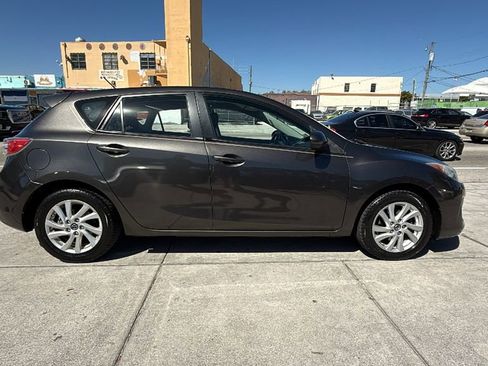 Used 2013 MAZDA MAZDA3 i Touring image 15