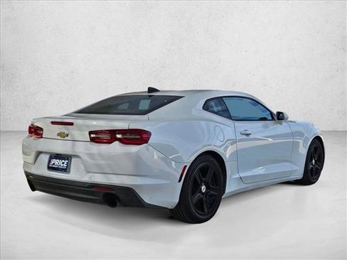 Used 2019 Chevrolet Camaro LT image 5