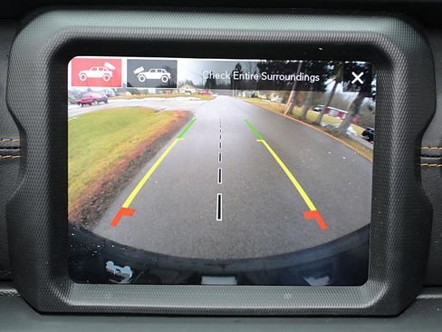 Used 2023 Jeep Wrangler Unlimited Sahara image 23