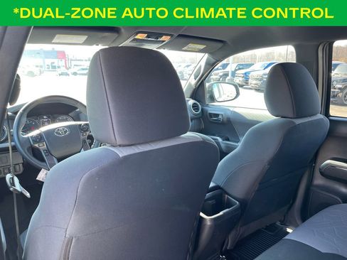 Used 2023 Toyota Tacoma TRD Sport image 17