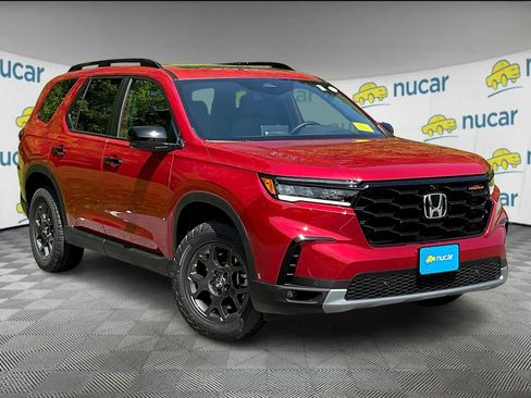 New 2025 Honda Pilot TrailSport image 1