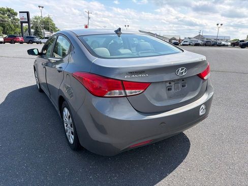 Used 2013 Hyundai Elantra GLS FWD image 3